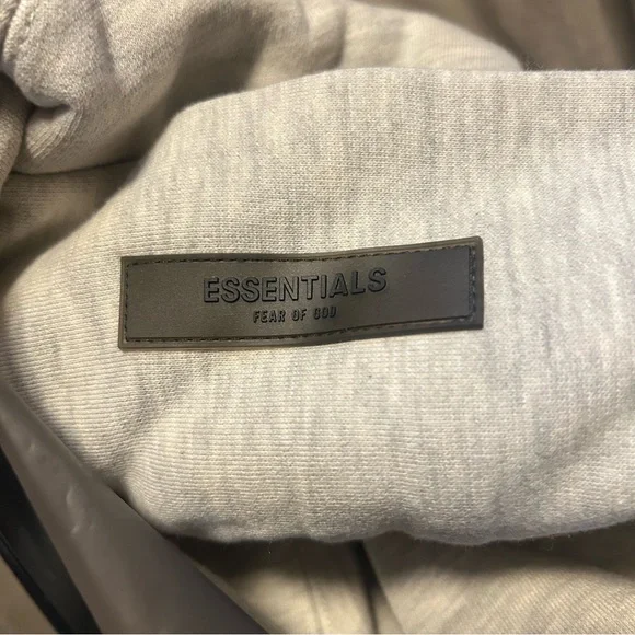 Fear of God Essentials Full Set, in Light Oatmeal, Size Medium, Unisex - Picture 10 of 15